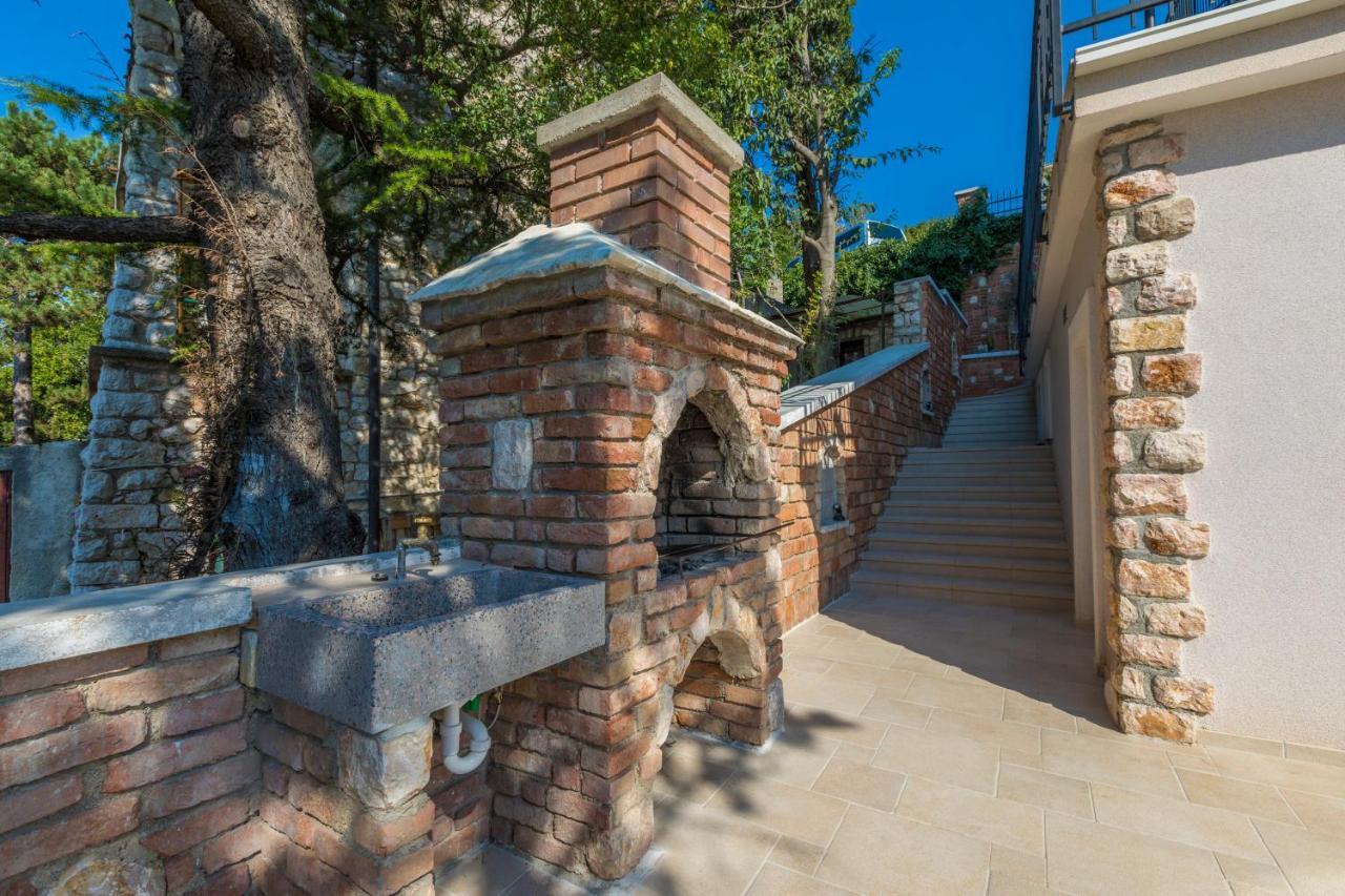 Palace Paulina Apartments Novi Vinodolski Bagian luar foto